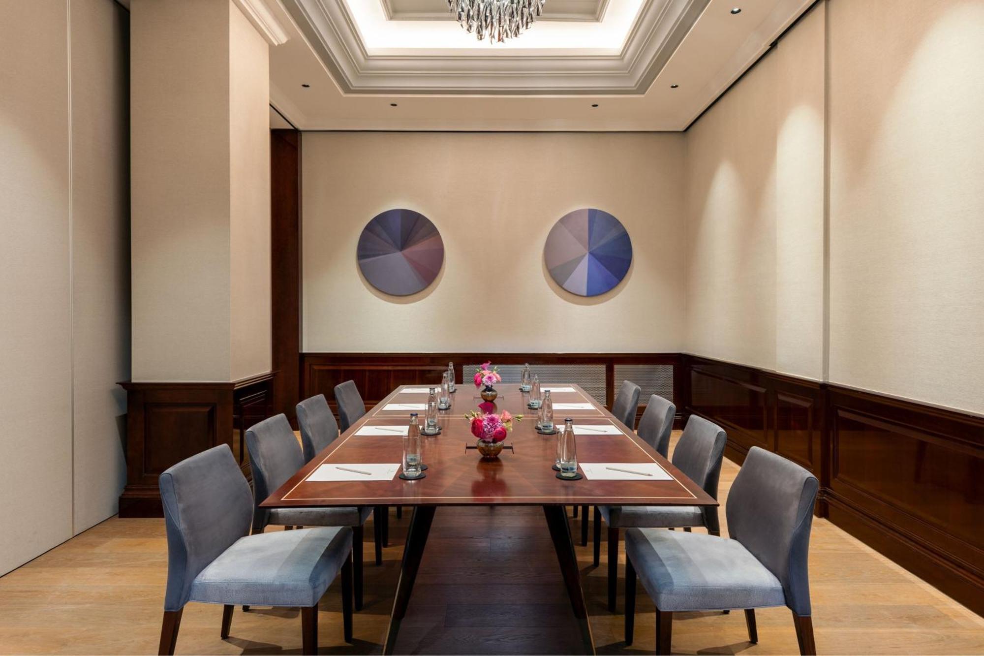 The Ritz-Carlton, Berlin Otel Dış mekan fotoğraf The boardroom